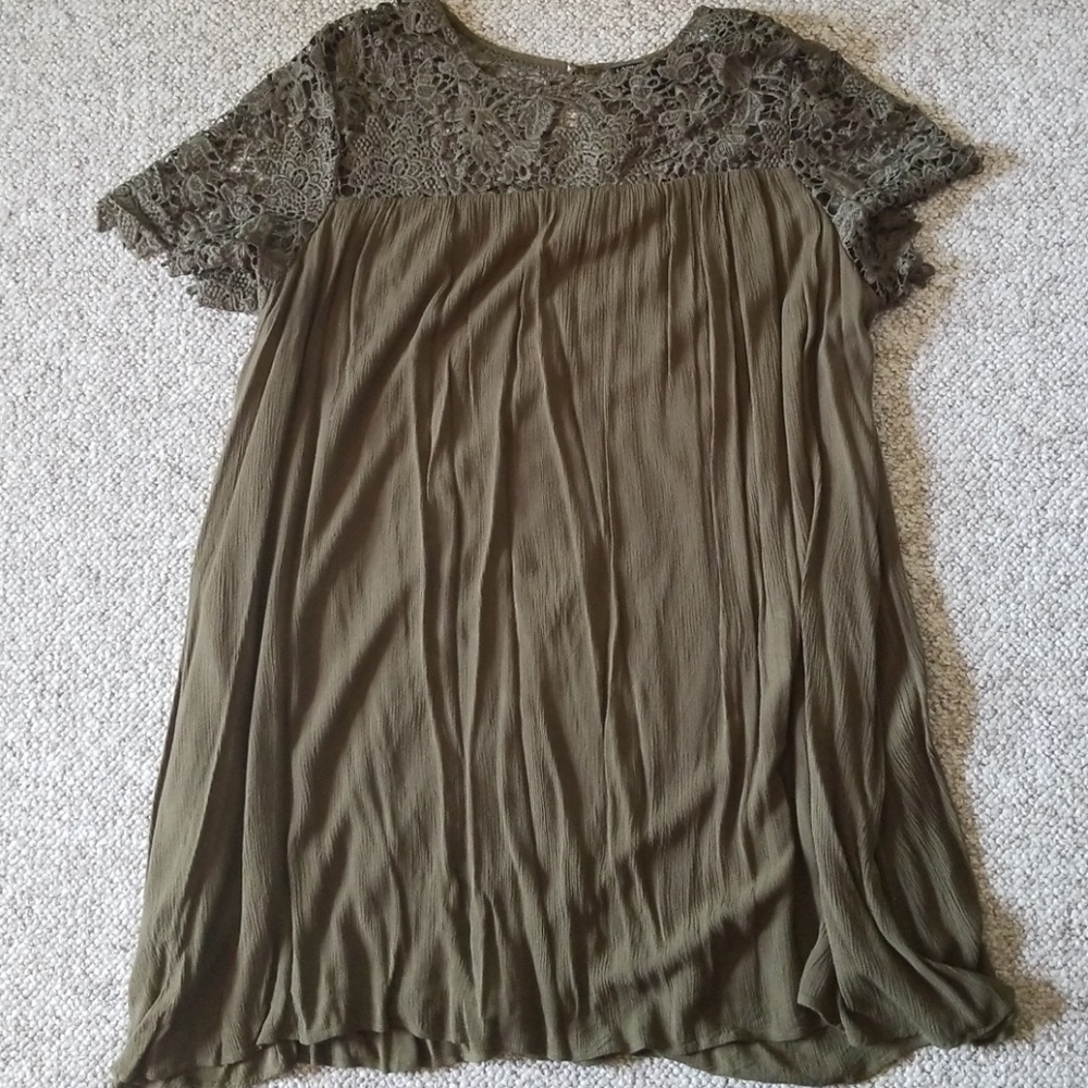 Lace sleeve baby doll dress